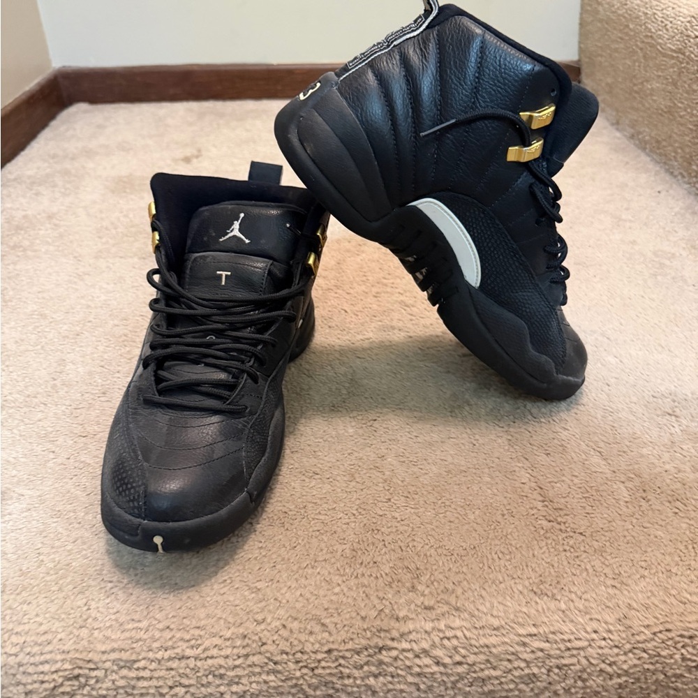 Jordan Black 12 size 8.5